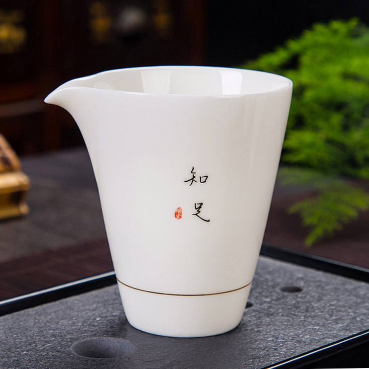 Dehua white porcelain mutton fat jade fair cup public cup tea dispenser even cup Jingdezhen ceramic Zen Kung Fu tea ceremony accessories