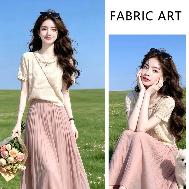 Luofen Fabric Story Women's Fashion: Chanel-Style Hollow-Out Textured Knit Sweater Paired with a Gentle and Elegant Skirt, Summer 2026 Luofen Fabric Story Women's Fashion: Chanel-Style Hollow-Out Textured Knit Sweater Paired with a Gentle and Elegant Skirt, Summer 2026