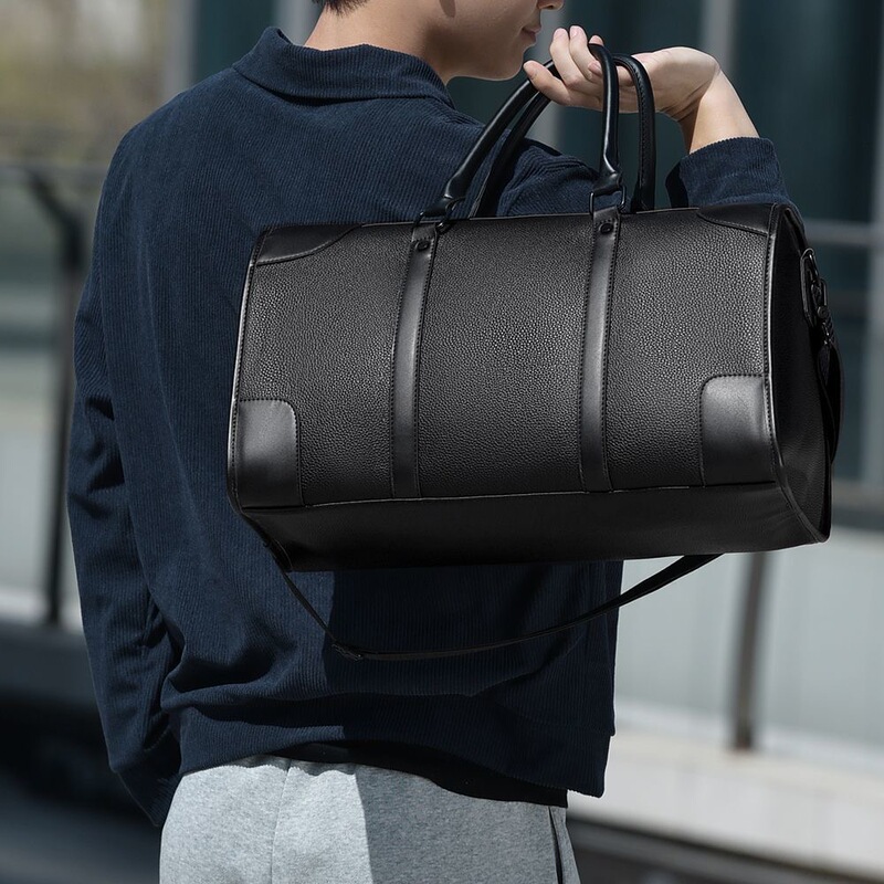 Business Style Men's Travel Bag, Large Capacity, Portable Crossbody Bag, Short-Distance Business Trip, Gym Bag, Black Leather