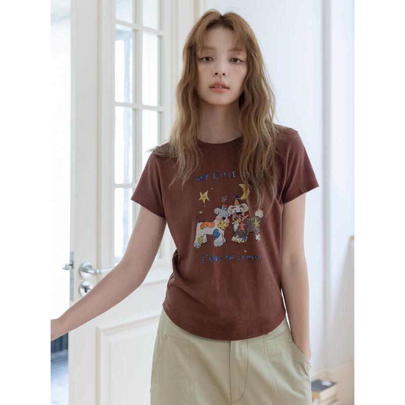 Dzoe Contrasting Color Patchwork Fun Dog Print Cocoa Brown Short-Sleeved T-Shirt for Women 2026 Summer Casual and Comfortable Top Dzoe Contrasting Color Patchwork Fun Dog Print Cocoa Brown Short-Sleeved T-Shirt for Women 2026 Summer Casual and Comfortable Top