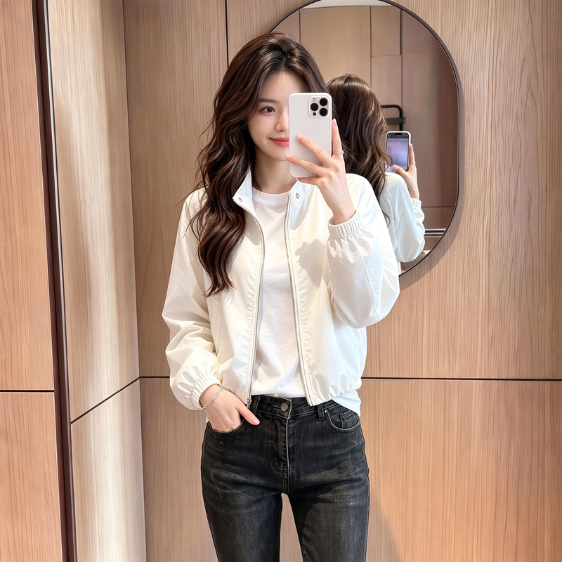 Early Autumn Baseball Jacket for Women, Petite Size, Very Stylish, White Stand-Up Collar, Elastic Hem, Loose Short Jacket Top