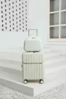 Молоко белое+косметическая сумка