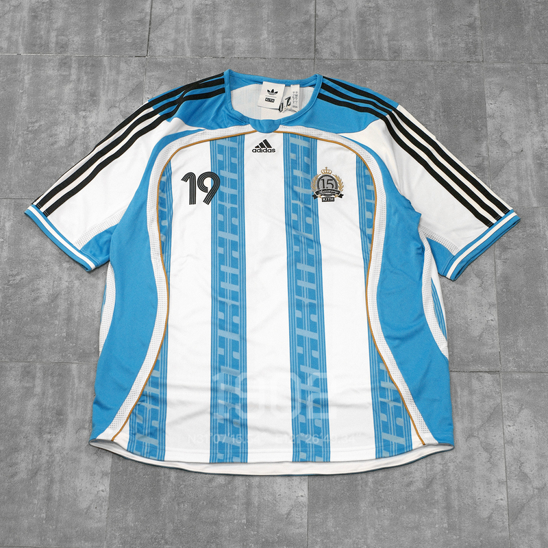 In Stock Kith Messi Collaboration Model Argentina Retro Home and Away Outdoor Sports Jersey Short Sleeve In Stock Kith Messi Collaboration Model Argentina Retro Home and Away Outdoor Sports Jersey Short Sleeve