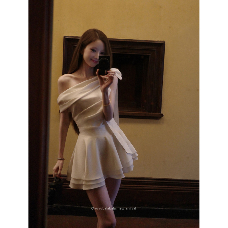 Squid Jelly Pear Soup Yuyu【Fareman Style】French Gentle Off-Shoulder Ruched Waist-Cinching Puffy Short Dress Squid Jelly Pear Soup Yuyu【Fareman Style】French Gentle Off-Shoulder Ruched Waist-Cinching Puffy Short Dress