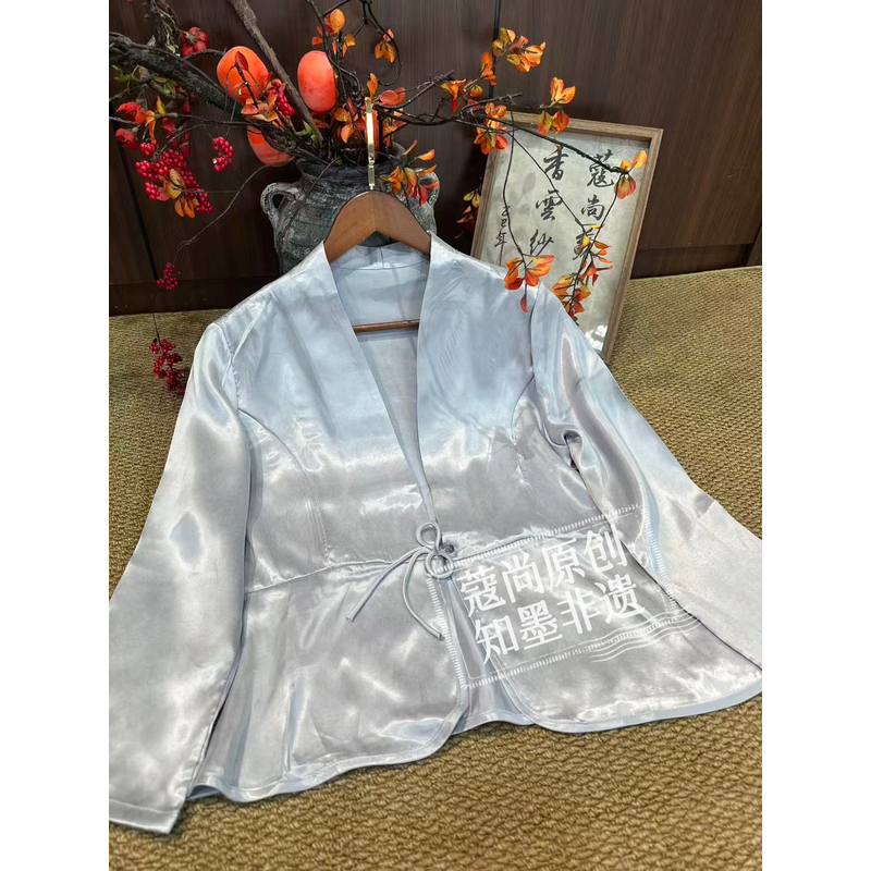 Spring New Style, New Chinese Style, Loose and Slimming V-Neck Fashion Satin Blazer