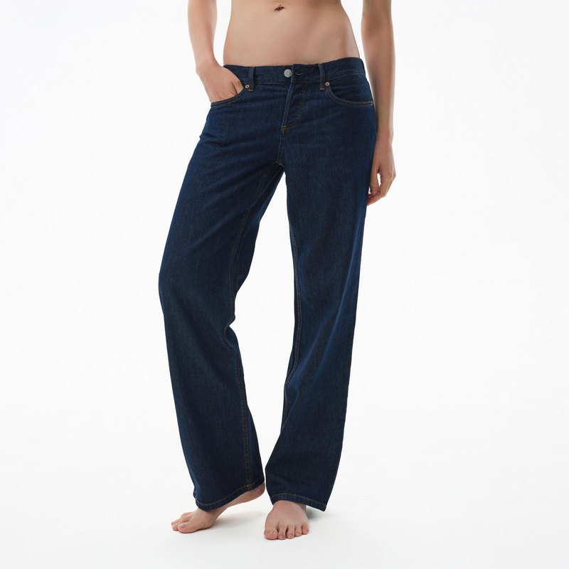 Néu Fitted Jeans Lightweight Low-Rise Straight-Leg Raw Denim Jeans Néu Fitted Jeans Lightweight Low-Rise Straight-Leg Raw Denim Jeans