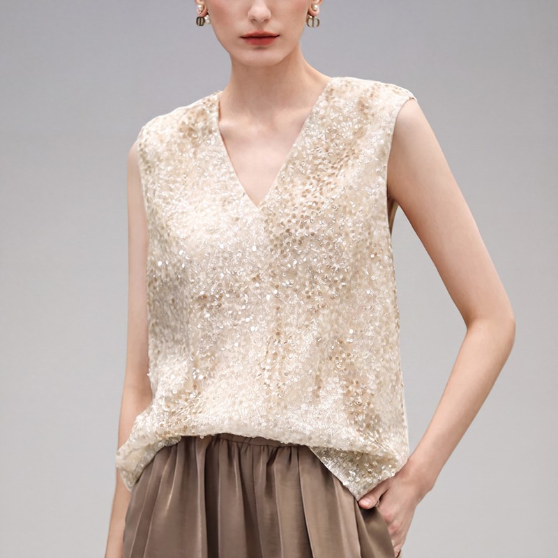2026 Summer New Heavy-Duty Sequined V-Neck Sleeveless Vest for Women, Suitable for Commuting and Casual Wear, Can Be Worn Outside, Light Luxury Style Top 2026 Summer New Heavy-Duty Sequined V-Neck Sleeveless Vest for Women, Suitable for Commuting and Casual Wear, Can Be Worn Outside, Light Luxury Style Top