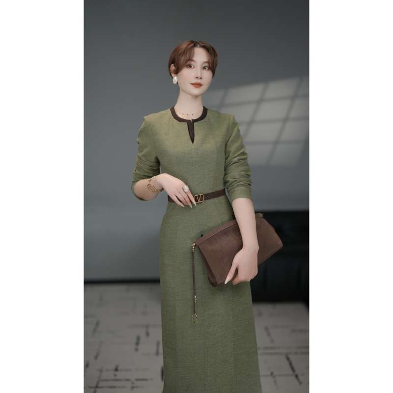 Luge French-Style Long-Sleeve 2026 Dress for Women, New Autumn Slim-Fit High-End Commuter Wear Green Long Dress