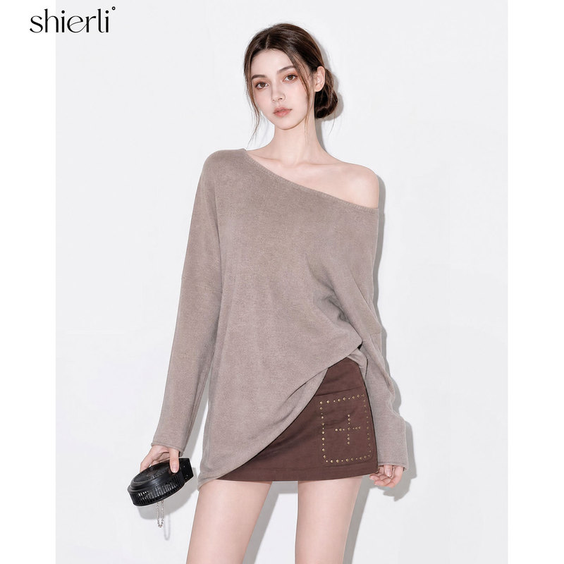 Shierli Camel-Colored Knitted Asymmetrical One-Shoulder Long-Sleeve Top, Loose Casual Blouse for Autumn Wear Shierli Camel-Colored Knitted Asymmetrical One-Shoulder Long-Sleeve Top, Loose Casual Blouse for Autumn Wear