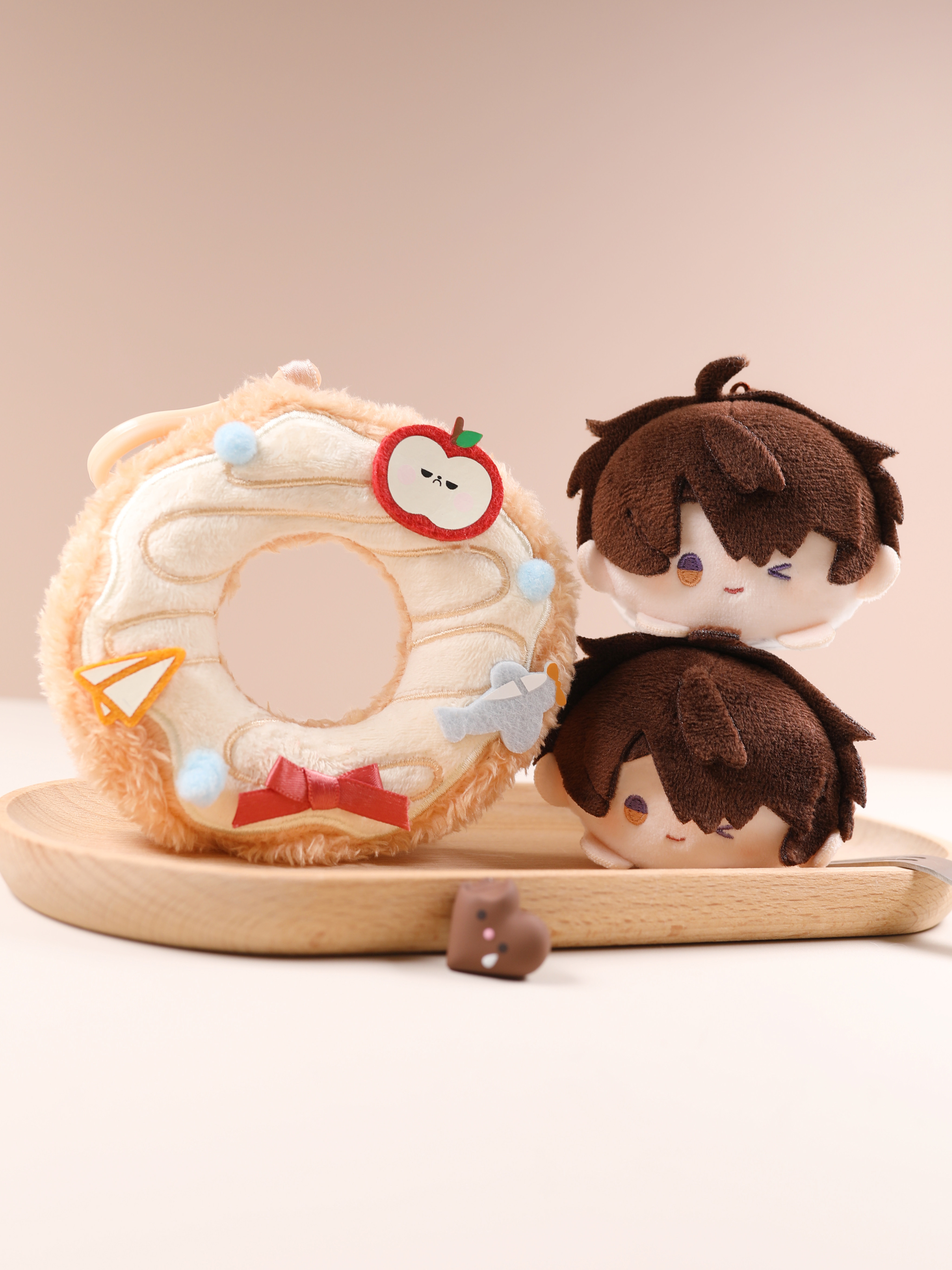 Love and Deepspace Fan-Made Donut Crawl Plush Doll Charms