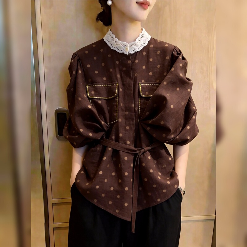 French Lace Collar Polka Dot Top for Women 2026 Autumn New Loose Fit Waist-Cinching Tie Elegant Age-Reducing Coffee-Colored Shirt