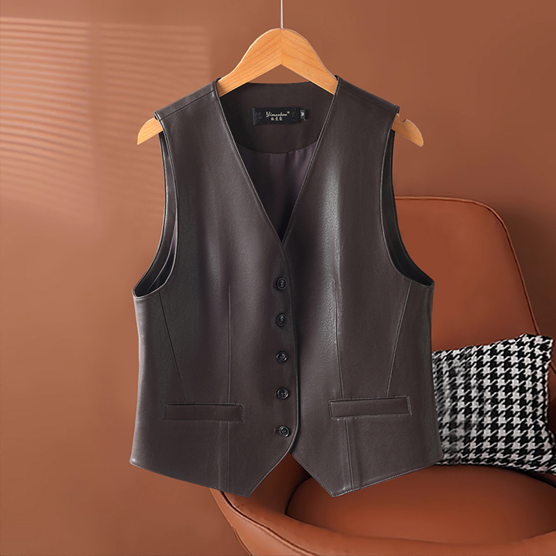 Genuine Leather Vest for Women, Short Style, New Autumn and Winter V-Neck Single-Breasted Sheepskin Vest, Slimming Jacket, Trendy Genuine Leather Vest for Women, Short Style, New Autumn and Winter V-Neck Single-Breasted Sheepskin Vest, Slimming Jacket, Trendy