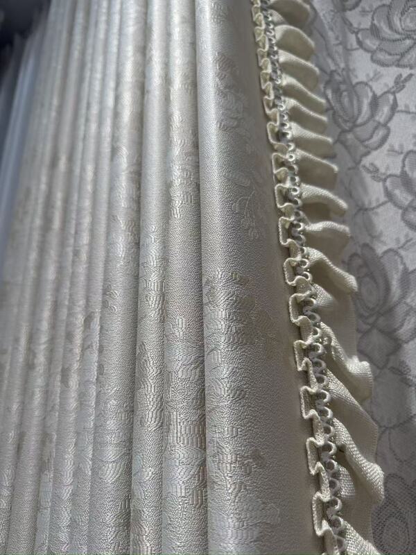 Floral Champagne-Colored Double-Sided Jacquard Sun Protection and Heat-Insulating Ready-Made Curtains