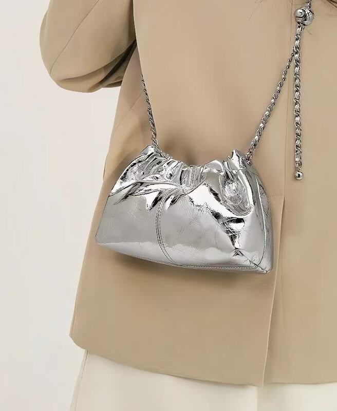 Silver Chain Cloud Bag for Girls, Versatile Niche Style Pleated Crossbody Bag 8728