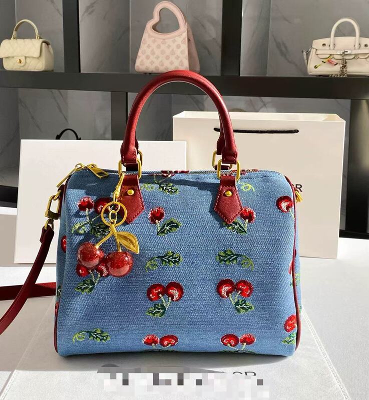 Niche Designer Bags for Women 2026 New Fashion Embroidered Handbag Cherry-Themed Embroidered Bag Crossbody 811