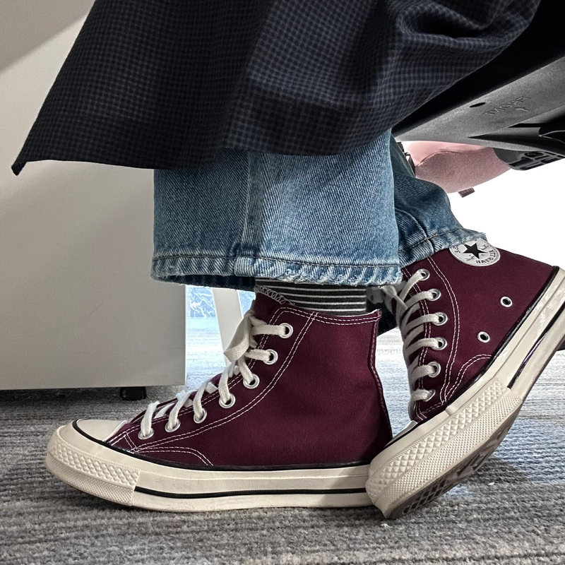 Cv High and Low Top Couple Canvas Shoes, Classic Burgundy Color, 1970S Thick-Soled Versatile Sports Casual Trendy Sneakers Cv High and Low Top Couple Canvas Shoes, Classic Burgundy Color, 1970S Thick-Soled Versatile Sports Casual Trendy Sneakers
