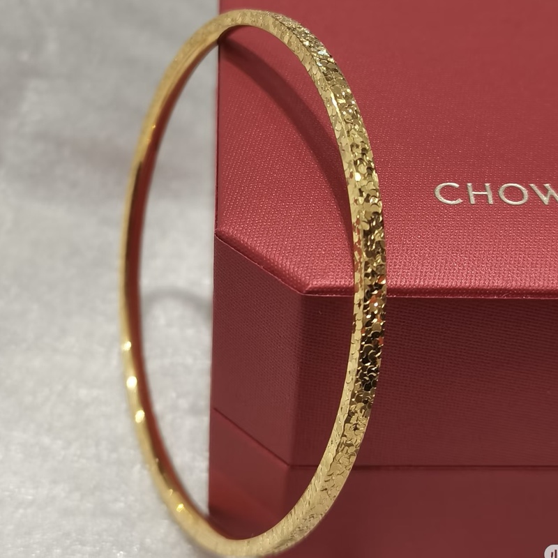 Chow Tai Fook's New Pure Gold Ice-Crush Bracelet, Sparkling Bracelet, Narrow Version Ice-Crush Bracelet F234991 Chow Tai Fook's New Pure Gold Ice-Crush Bracelet, Sparkling Bracelet, Narrow Version Ice-Crush Bracelet F234991