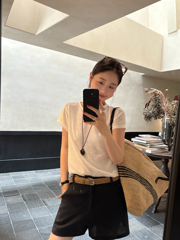 Tg Studio Solid Color Anti-Pilling Round Neck Regular Shoulder Visible Seam Short-Sleeve Knit T-Shirt for Women 2026 Summer New Top Tg Studio Solid Color Anti-Pilling Round Neck Regular Shoulder Visible Seam Short-Sleeve Knit T-Shirt for Women 2026 Summer New Top