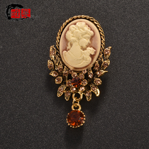 Beauty Human Head Chest Needle Inlaid Drilling Temperament Chest Floral Atmosphere Classic Sweater Western Suit Great Clothes Buttoned Needle Classical Accessories Pins