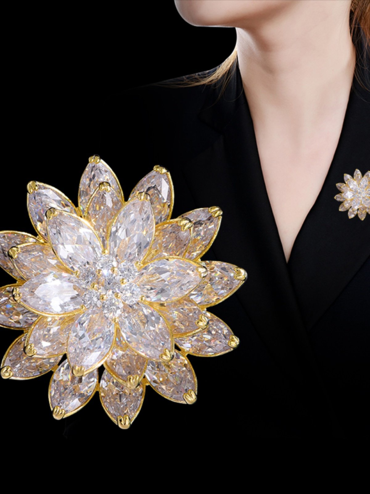 Luxurious High-End Brass Snow Lotus Zircon Brooch Fashion Clothing Fixed Anti-Exposure Corsage Atmospheric Pin Accessories