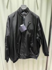 Куртка prada/普拉达 23fw新款胸前倒三角金属徽标立领尼龙外套男夹克女 Prada/23FW