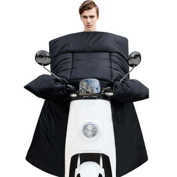 Velvet and thickened electric motorcycle windshield is granted with a wish