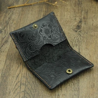 Резные цветы и черная карта черная