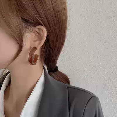 Korean style simple and wild C-shaped earring retro irregular temperament resin earring 925 silver needle earring earrings