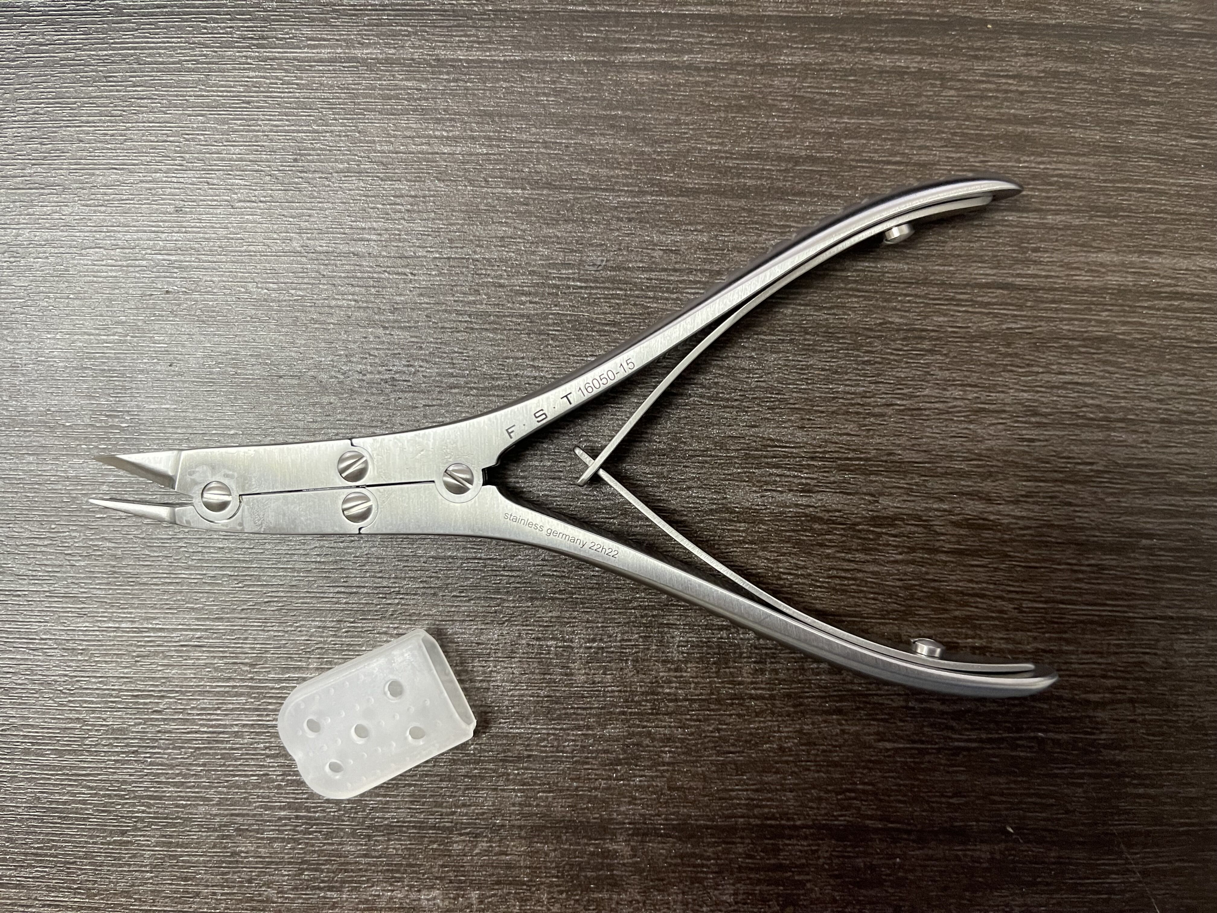FST骨剪16050-15 Skull Flap Cutter 动物解剖锋利骨剪