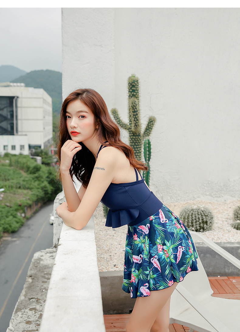 Áo tắm nữ liền thân bảo thủ thon gọn váy giảm béo che bụng thu thập kích thước lớn nhỏ nhỏ tươi nóng mùa xuân áo tắm - Bộ đồ bơi One Piece đồ bơi liền thân nữ