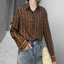 Mapping * Hong Kong light luxury womens new fashion wild letter mulberry silk long sleeve temperament silk shirt