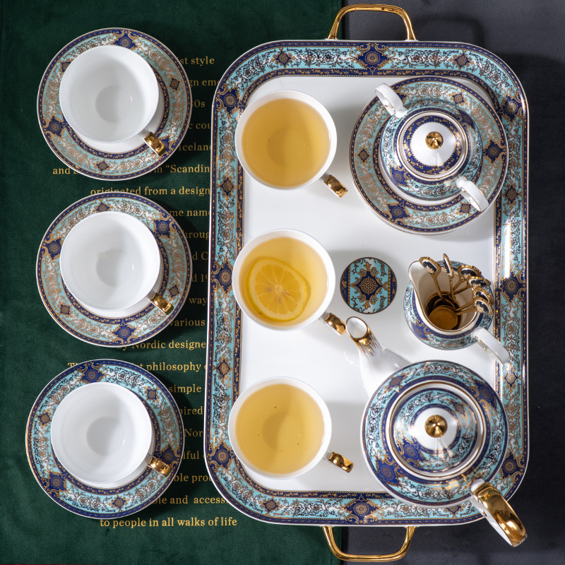 Developing ceramic English coffee cups and saucers suit ipads China red tea in the afternoon with flower tea with a spoon, small European - style key-2 luxury