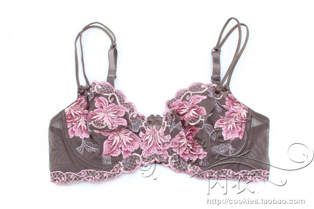 01 full 80 European and American embroidered Sexy ultra-thin lace lady breathable ultra-thin bra comfortable and thin underwear