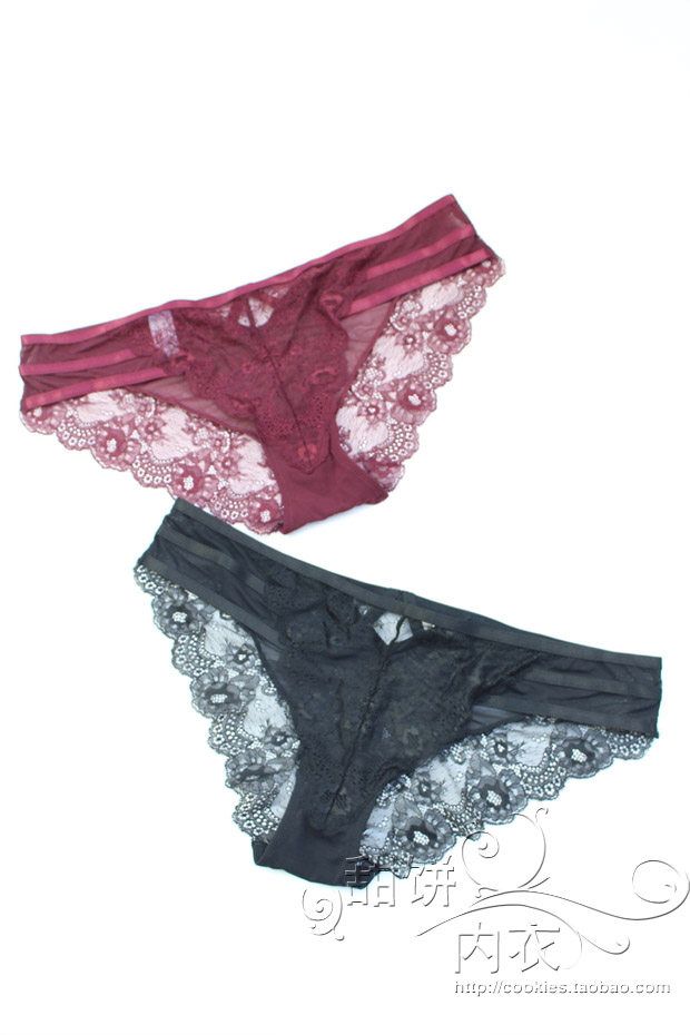 Ren 4 03 European and American lace transparent sexy ladies underwear Fat mm Triangle pants large size cotton crotch Safety pants