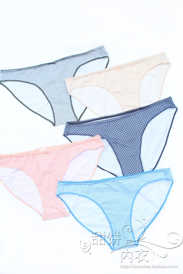 Ren 4 02 European and American O Home Broken Flowers Minimalist All Cotton Comfort Mid-Waist Briefs Pure Cotton Female Triangle Pants Shorts