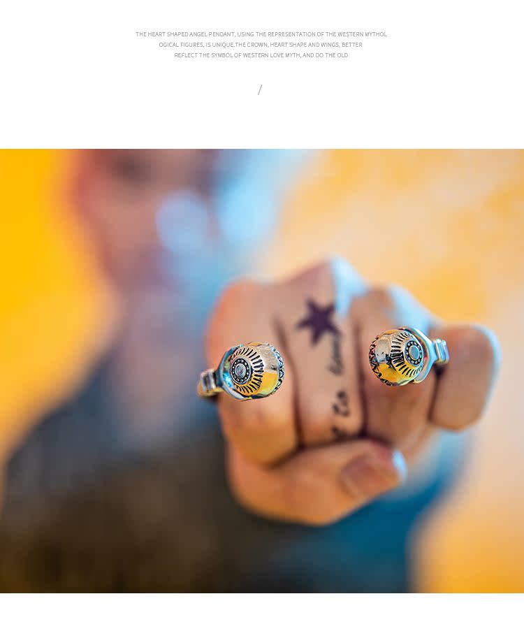 ZEROLINE thủy triều thương hiệu sáng tạo tai nghe retro đeo tay nam hipster cá tính Phiên bản Hàn Quốc của thép titan độc đoán mạng trang sức tay đỏ thạch anh tóc vàng
