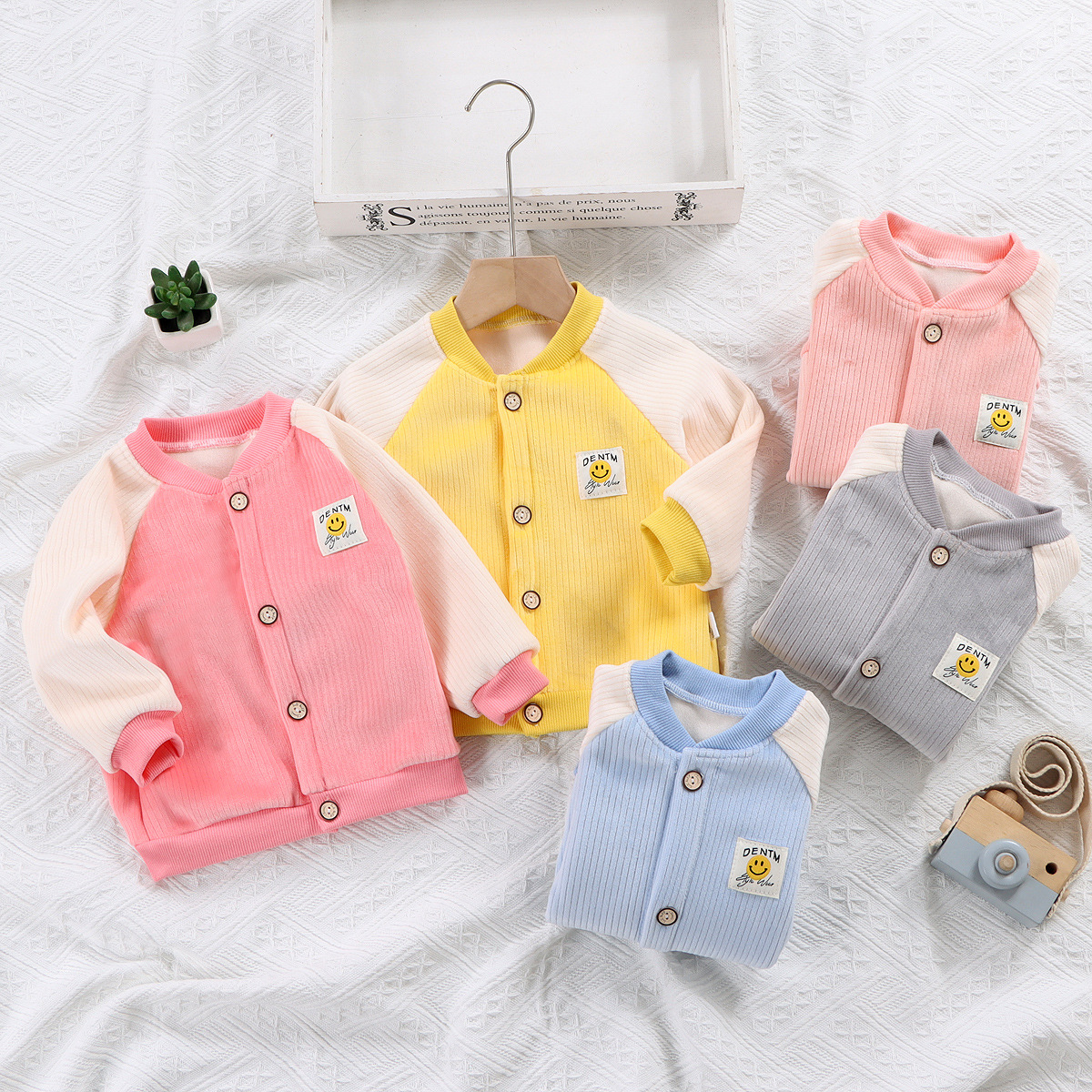 2022 new children's cardigan boys fleece jacket girls thickened knitted sweater infant children's jacket children's clothing