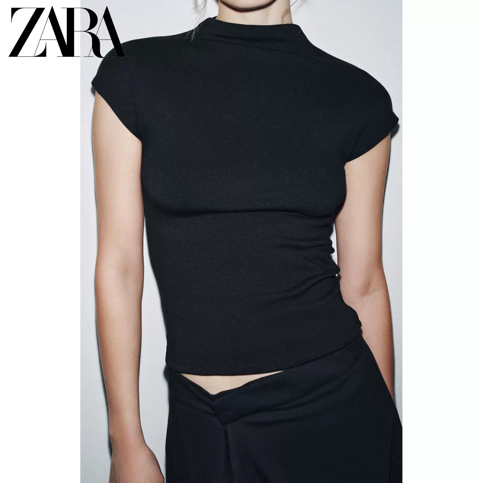 ZARA 2025 Осеннее новое поступление женская водолазка без рукавов из люоцелла смешанное пряже топ 0858730 800