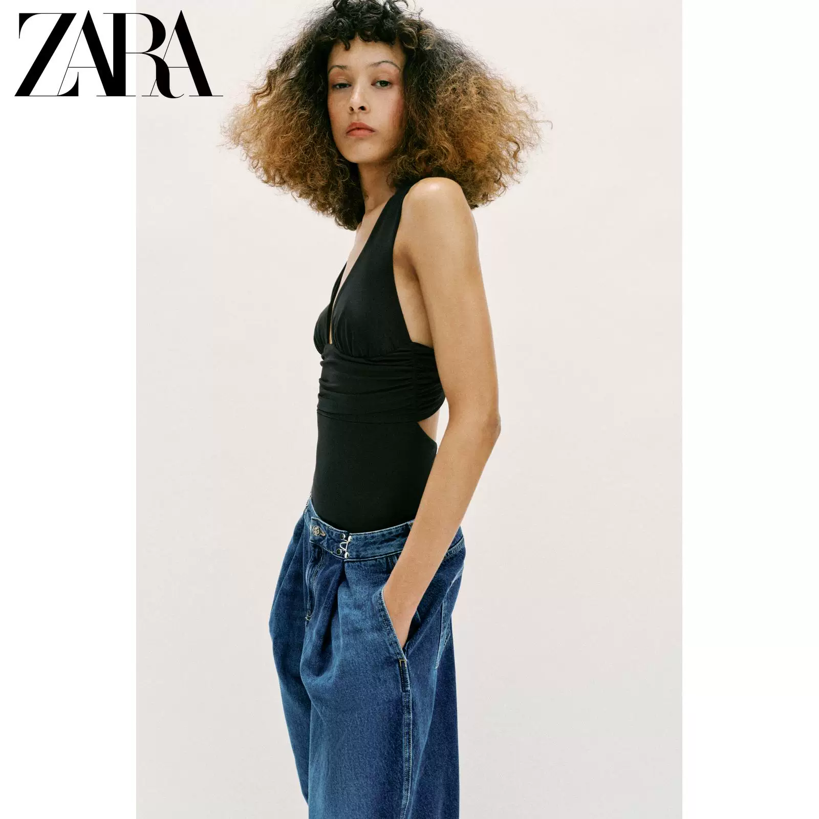 ZARA 2026 весна-лето новые поступления Женские безрукавный комбинезон с v-образным вырезом спина открытая складчатый нейлон 1026266 800