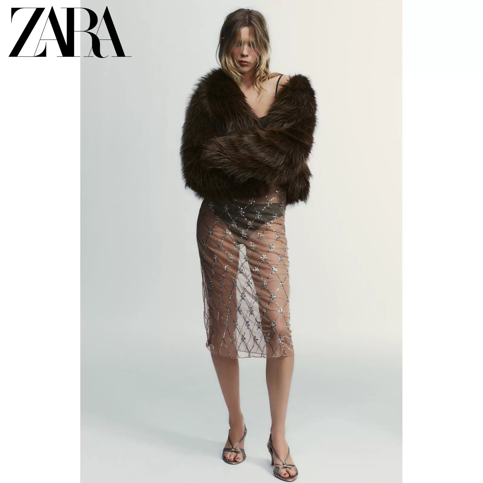 ZARA 25 новых зимних товаров TRF женская верхняя одежда из искусственного меха короткая куртка 8490832 800