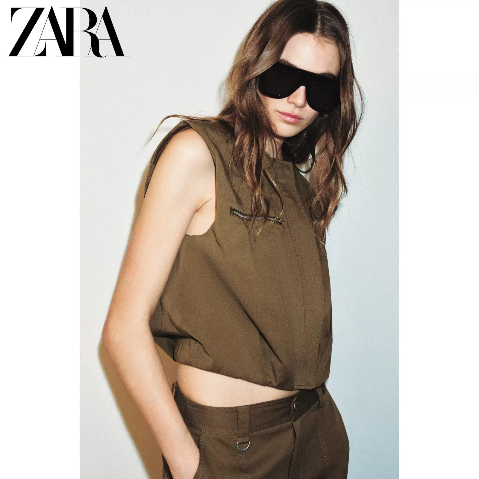 ZARA 2026 весна-лето новые поступления Женские безрукавки с круглым вырезом, молния, набивка на плечах 8372093 505
