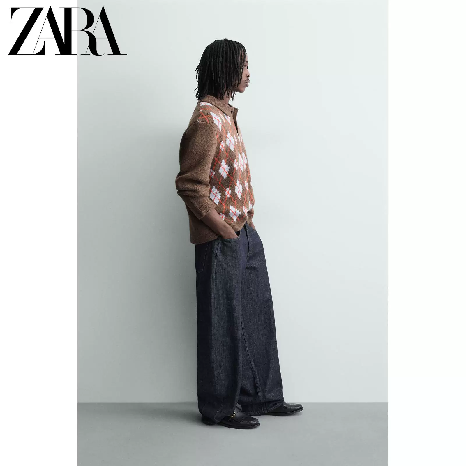 ZARA весна-лето 2026 новый приход мужская шероховатая диагональная красивая рубашка-поло с узором драгоценной каменной серединки 2893402 700