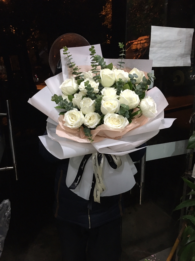 Rose same city delivery Wuhan Huangshi Shiyan order flowers Jingzhou flower shop Yichang Xiangfan send flowers Ezhou flower express