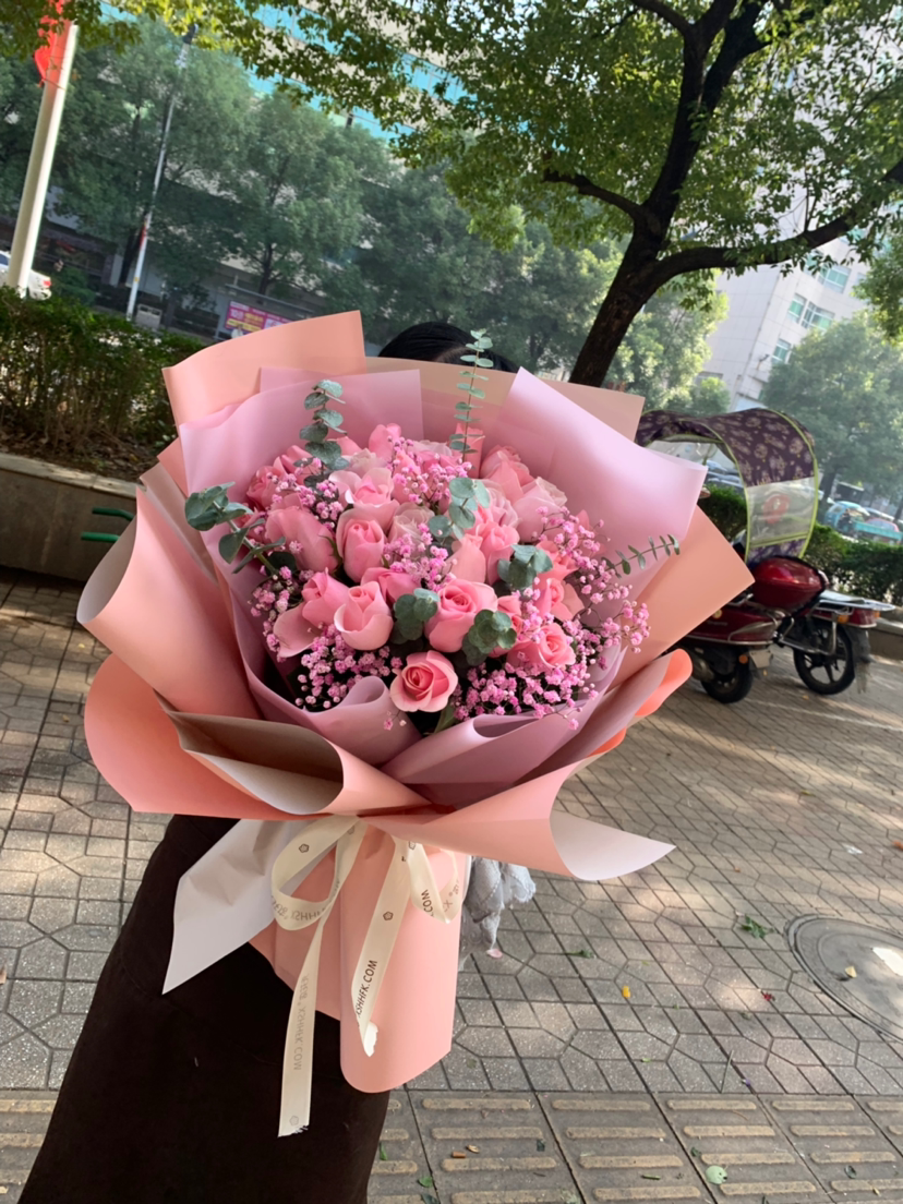 Rose Flower National Tongcheng Express New Township Jiaozuo Flower Puyang Orders Flower Xu Changi to send flowers Luohe River Sanmenxia Flower Shop