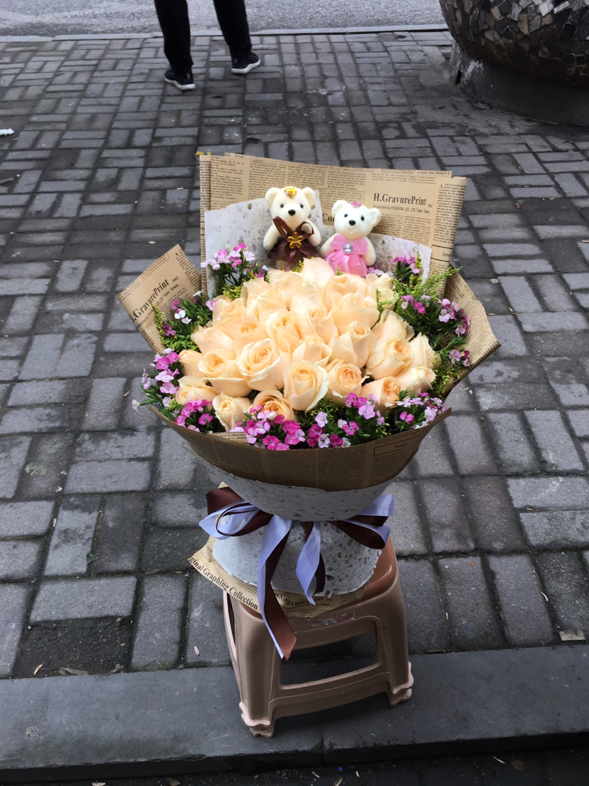 Valentine's Day Flower Express Nanping Longyan Flower Shop Ningde Shishi Send Flowers Jinjiang Ordered Flowers Yong'an Same City Delivery