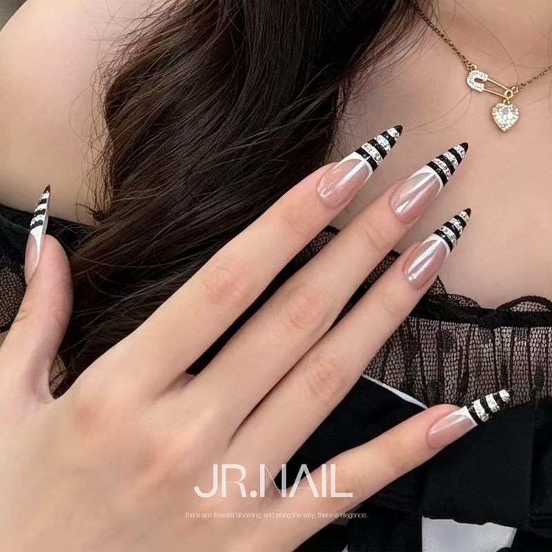 【Silver Wedge】Purely Handmade Wearable Nails with Black Zebra Stripes and Rhinestones, Hailey's High-End Ins-Style 2026 New Model 【Silver Wedge】Purely Handmade Wearable Nails with Black Zebra Stripes and Rhinestones, Hailey's High-End Ins-Style 2026 New Model