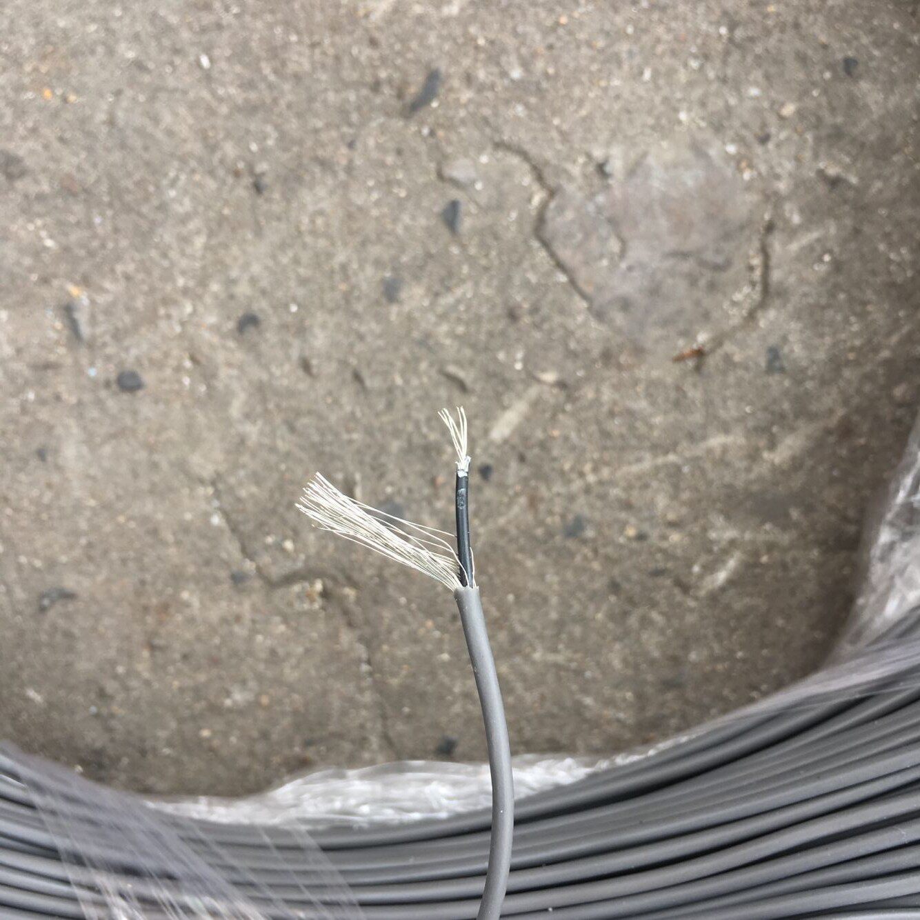 1 core shielding wire 0 12 square outer diameter 1 7mm gray soft and folding