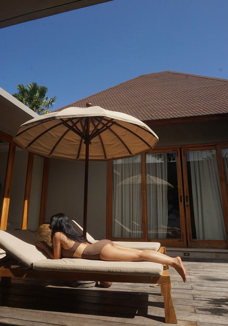 Hàn Quốc gợi cảm v sâu eo cao che bụng mỏng chia bikini nóng bỏng mùa xuân áo tắm nữ 	đồ bơi 2 mảnh short