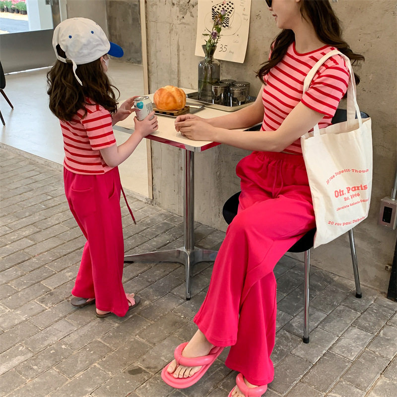 2022 New Korean version of the new summer dress round collar with different mothers and daughters dress cake gas suit