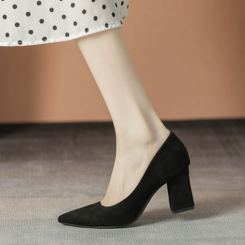 Демисезонные рабочие туфли на высоком каблуке с заостренным носом, 2024 года, тренд сезона